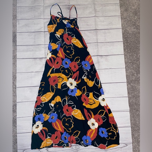 Women's Lush Black Floral Dress - Picture 2 of 6